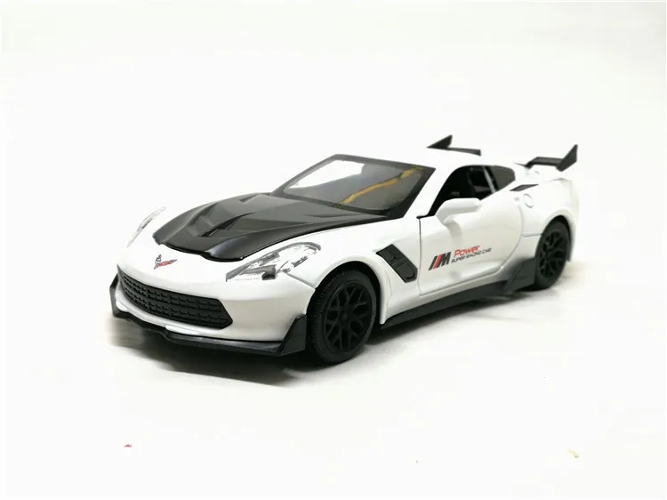 Коробка 1:32 Chevrolet Corvette Z06 модель машины из сплава Модель автомобиля звук и свет Военная игрушка
