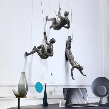 

Creative Climbing Man Resin Iron Wire Wall Hanging Decoration Sculpture Figures Retro Statue Home Furnishings Decor Accessories