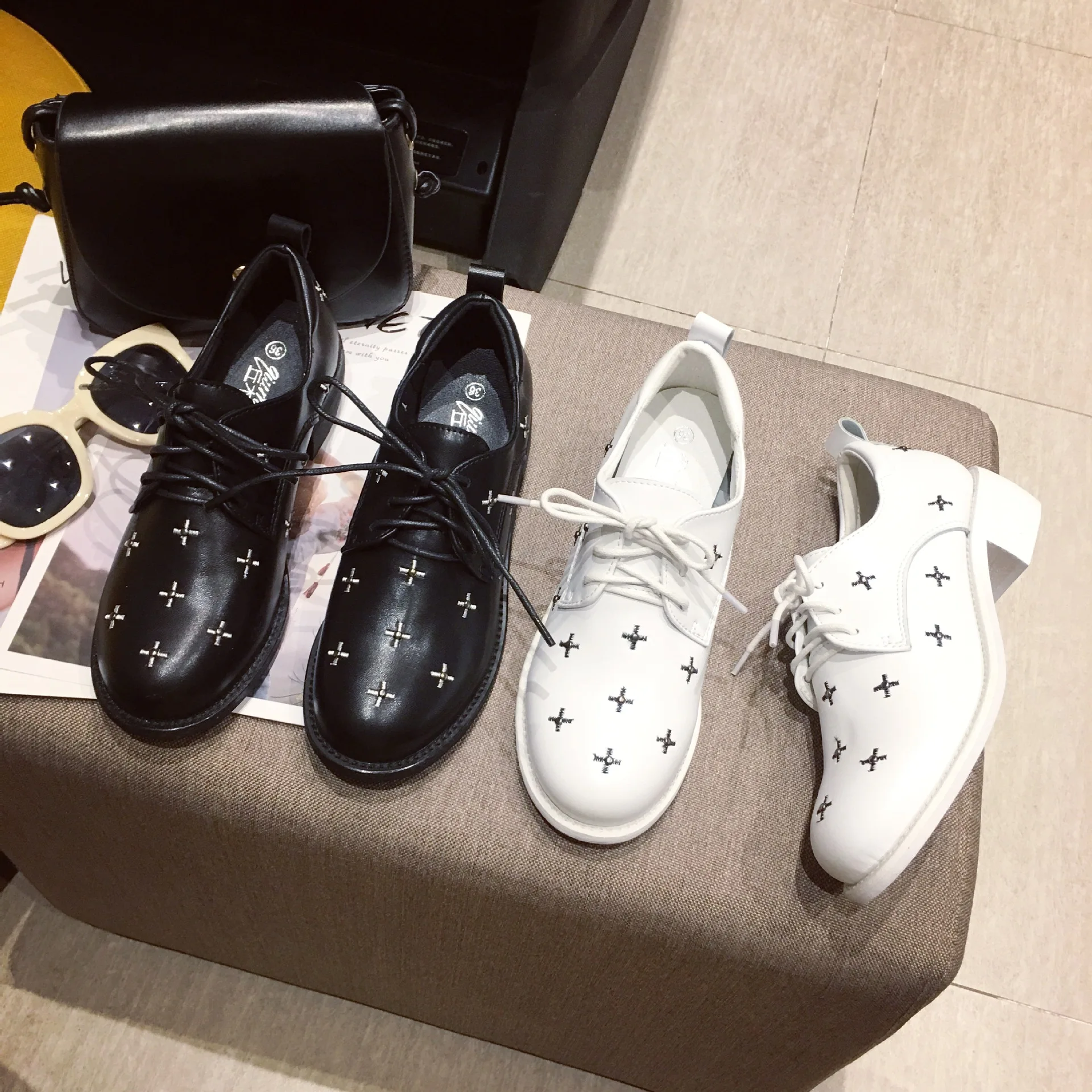 

Autumn And Winter New Style Lace-up Small Leather Shoes Women's England Chunky-Heel Shoes 2019 New Style round-Toe Semi-high Hee