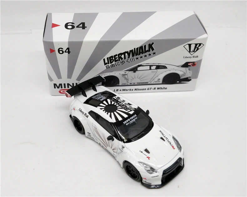 Мини GT 1: 64 LB работает GT-R R35 тип 1 сплав игрушечный автомобиль игрушки для детей литая под давлением модель автомобиля подарок на день рождения