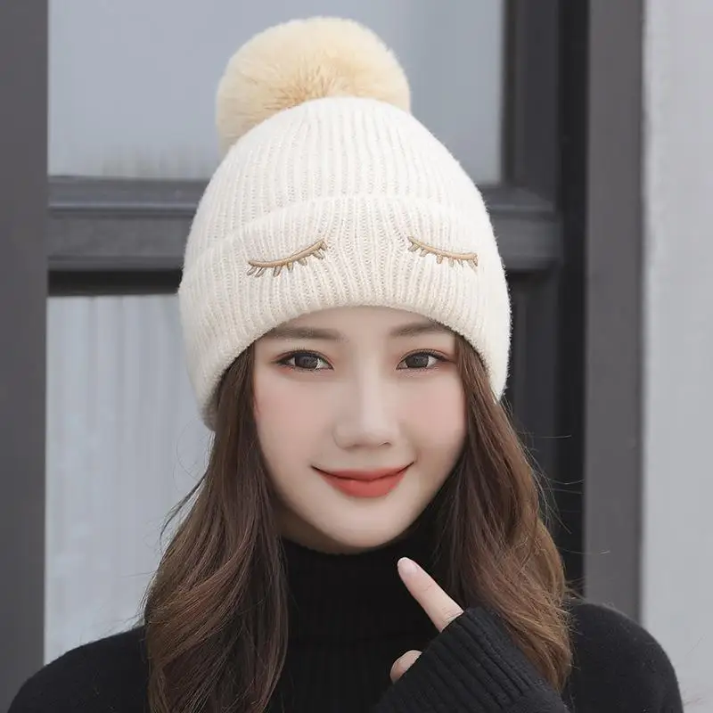 Весенняя зимняя женская вязаная шапка Skullies для девушек, студенток, плюшевая теплая шапка, модная меховая шапка с помпонами, женские зимние шапки - Цвет: Бежевый
