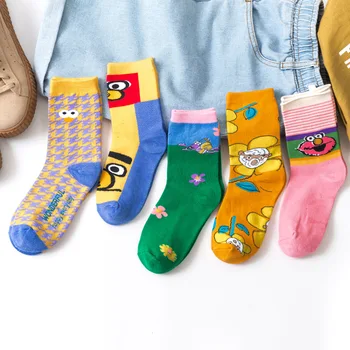 

New Sesame Streetwear Illustration Women Socks Cotton Character Cartoon Girl Eyes Pink Socks Cute with Bee 200