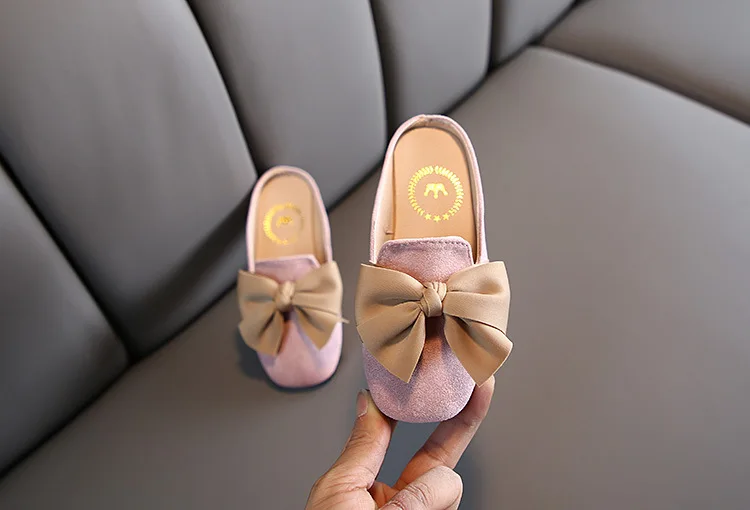 bata children's sandals Kids Slippers for Girls Outdoor Fashion Bowknot Closed Top Casual Cute Shoes Slip-On Children Slippers For Girls Indoor Outdoor leather girl in boots