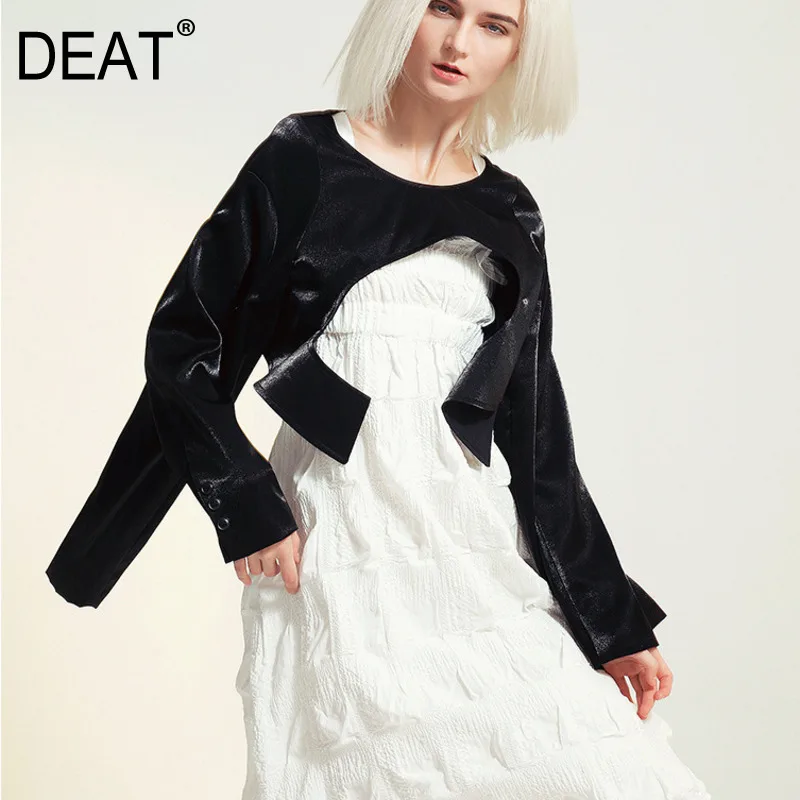 

DEAT Black Round Neck Long Sleeve Back Zipper Four Sleeves Cut Irregular Women Short Jacket Simple Fashion 2019 Autumn New TD229