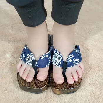 

Summer Japanese Style Flip-flops Printed Design Clogs Wodden Flat Bottom Kimono Accessories Round Toe Shoes For Children ZL749