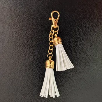 

2020 New 2 Layers Leather Tassel Key Chain PU Leather Tassel Key Chain Golden Carabiner Morning Glory Women Bag Charming Pendant