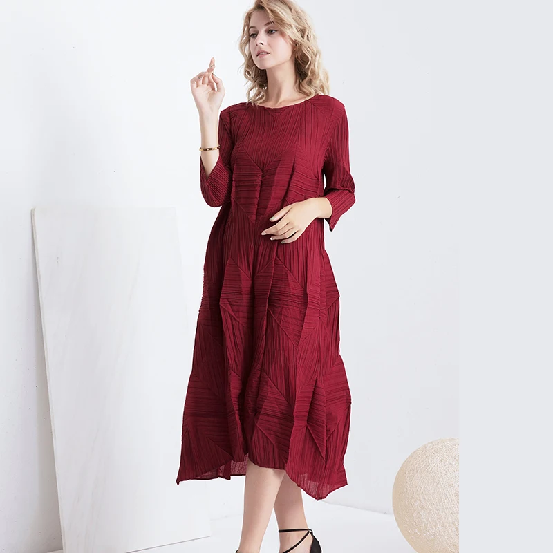 Changpleat осенние новые женские платья Miyak плиссированные Модные Дизайнерские однотонные с круглым вырезом 3/4 рукав Свободные Большие размеры женское платье