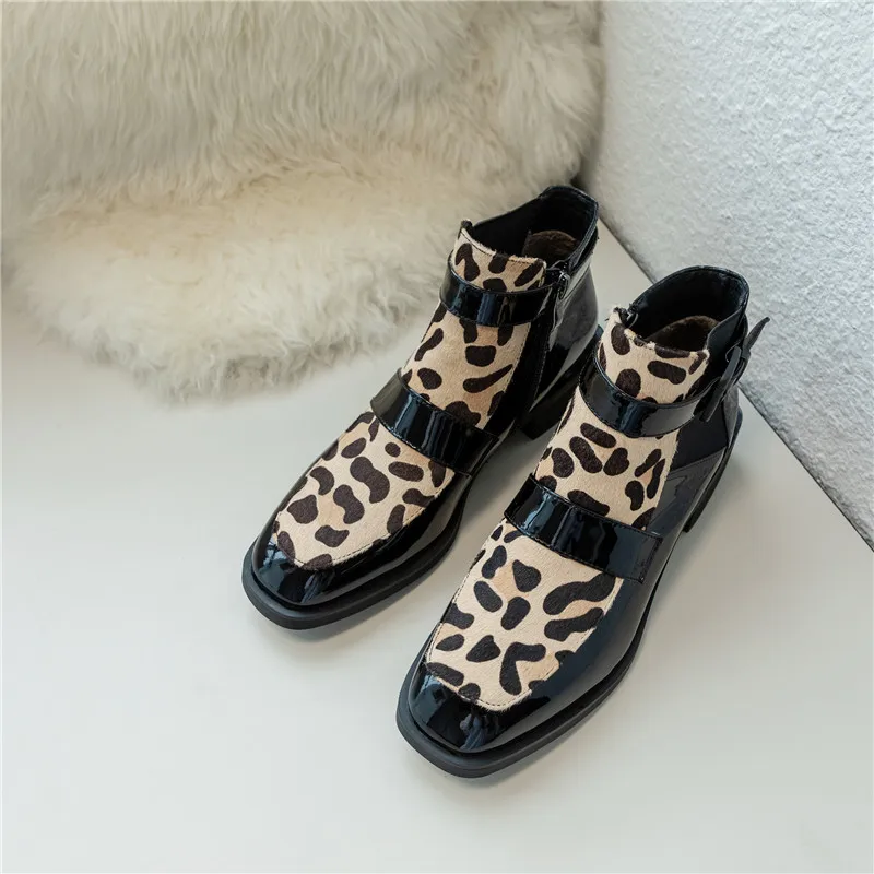 MORAZORA/ Популярные пикантные ботильоны с леопардовым принтом; сезон осень-зима; женские ботинки для отдыха из натуральной кожи на среднем квадратном каблуке с пряжкой