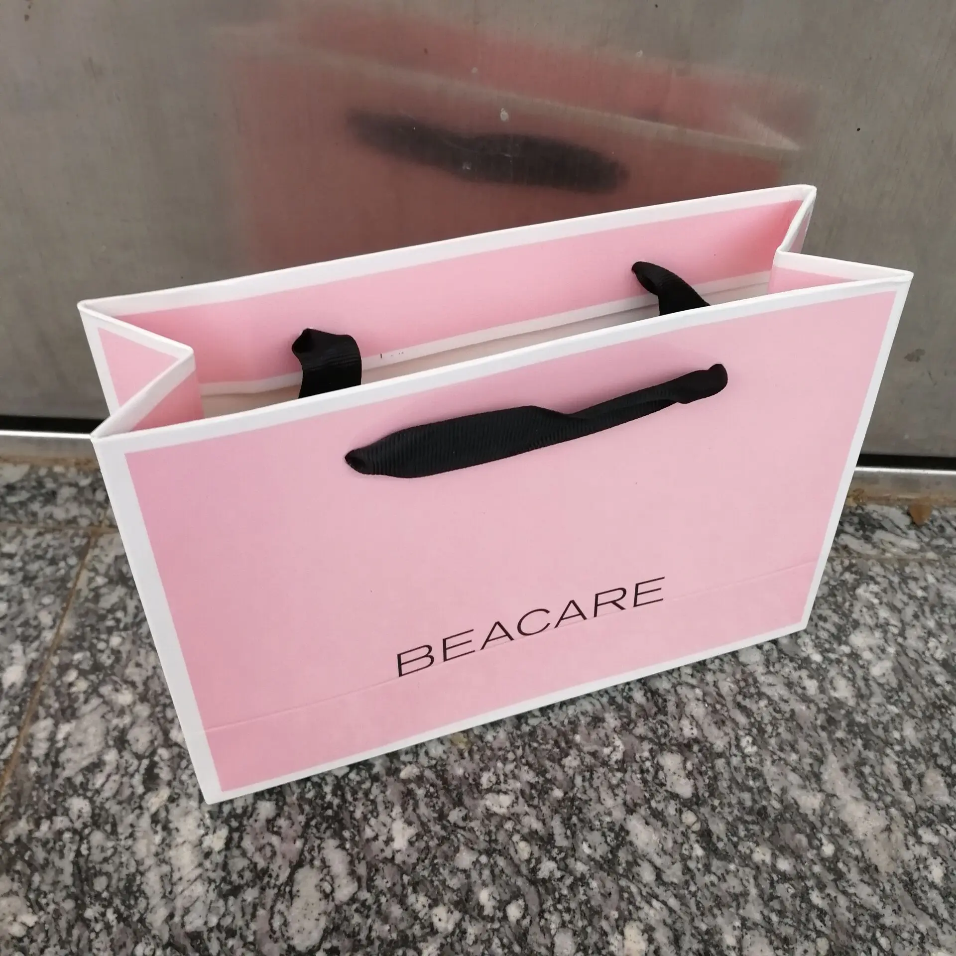 Оптовая продажа 500 шт./лот индивидуальный роскошный бумажный пакет для покупок