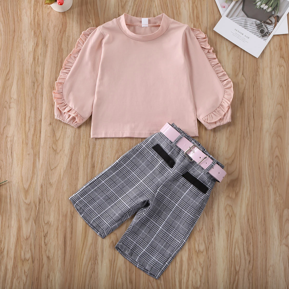 Imcute/ милые комплекты одежды для маленьких девочек на осень и весну, От 1 до 6 лет однотонные топы с длинными рукавами и оборками+ штаны в клетку+ ремень, одежда из 3 предметов