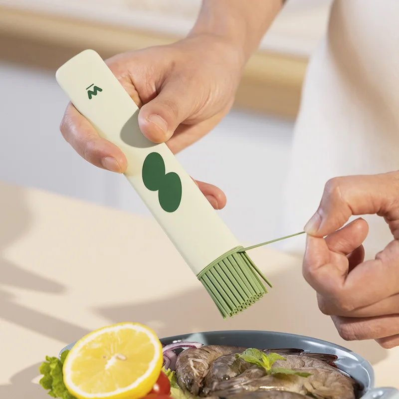 

Portable Silicone Oil Bottle with Brush Grill Oil Brushes Liquid Oil Pastry Kitchen Baking BBQ Tool For Kitchen