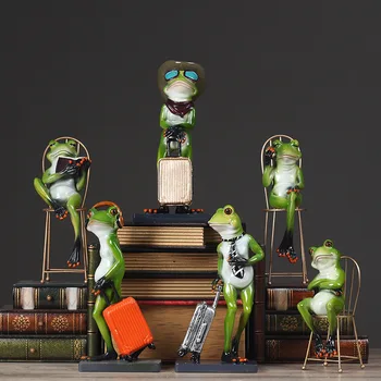 

3D Craft Resin Creative Thinking Travel Frog Model Figurine Home Office Tabletop Miniatures Decor Gift Birthday kids gift