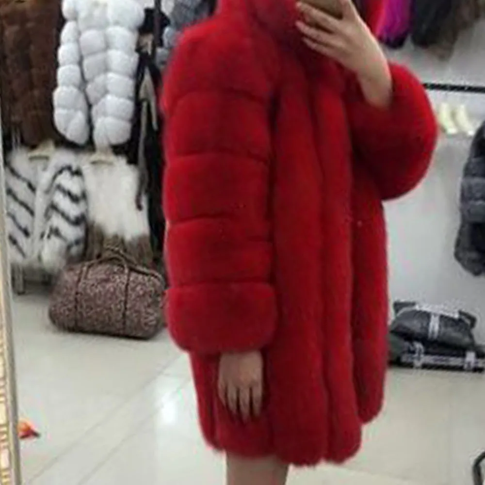 Женское пальто из искусственного меха