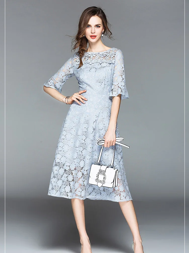 best dress for slim girl