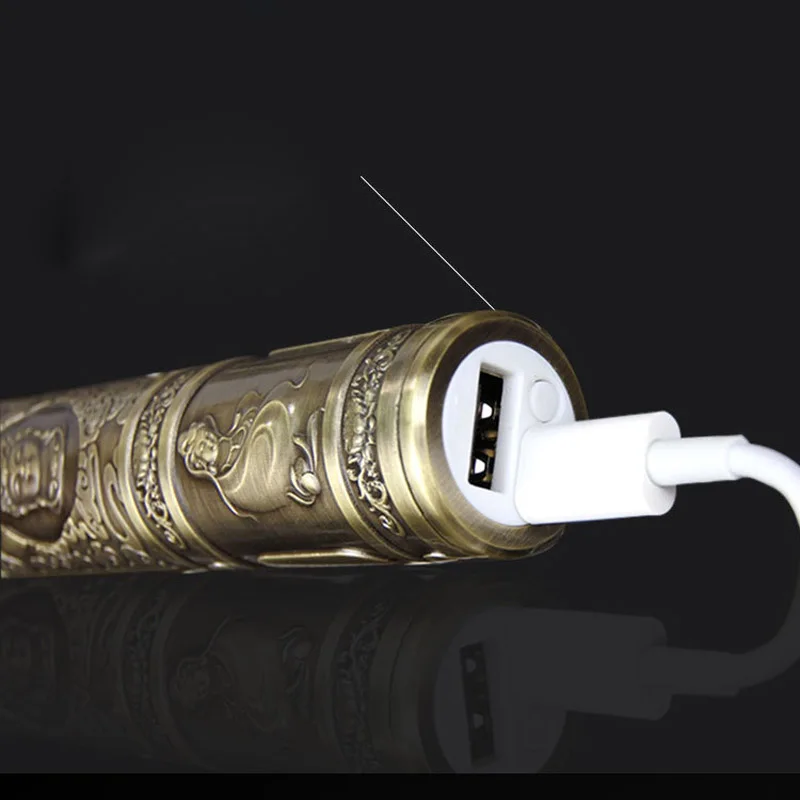 13370085360_1831769084