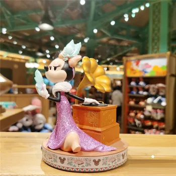 

Disney Minnie Retro Gramophone Resin Desk Ornaments GK Action Figure Collection Model Toy M5301