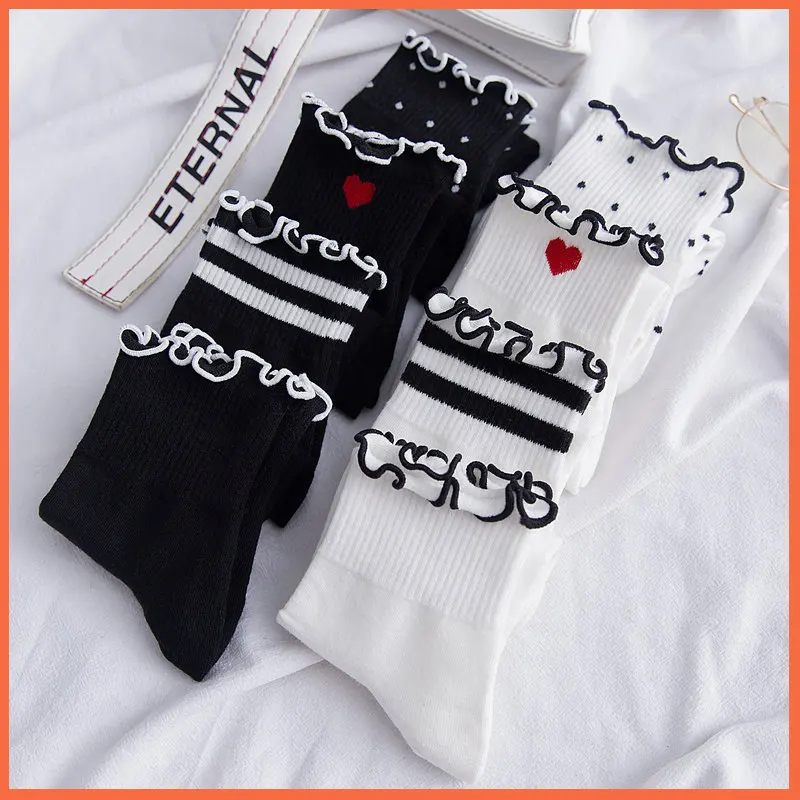 

1 Pair Women Cotton Socks Red Heart Polka Dot Socks White Black Ruffle Short Lolita Cute Skate Harajuku Socks Casual Girls Gift