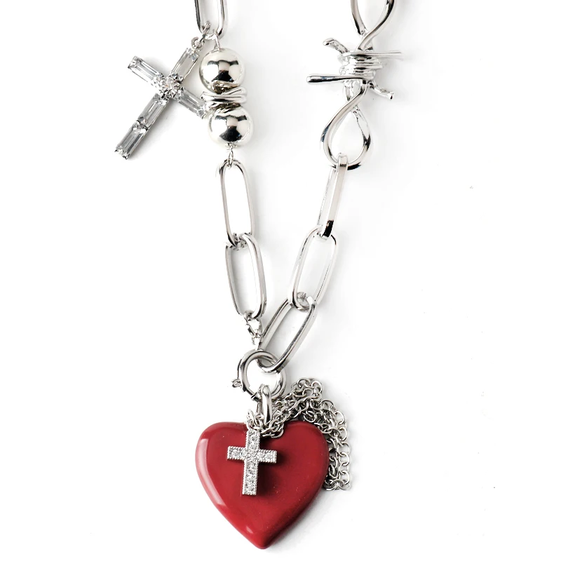 

Punk Lange Chain Choker Necklace Cross With Red Heart Pendant Necklace Gothic Jewelry Metal Statement Necklace