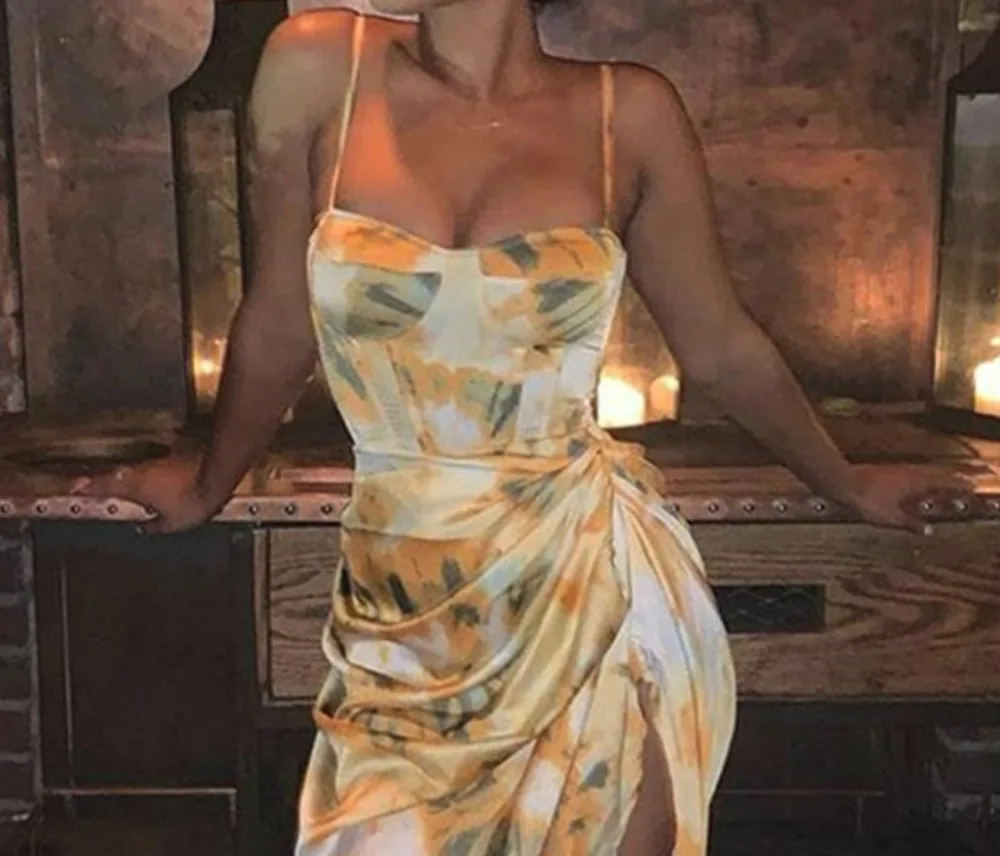 12861831412_1829689171