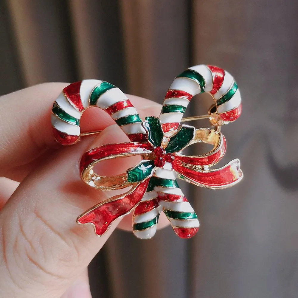 Rinhoo Christmas Crutch Brooches Gifts For Women New Year Red Hat Snowflake Gloves Xmas Gift Box Socks Boots Rhinestone Brooch