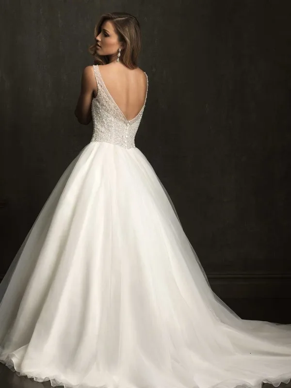 BacklakeGirls Scoop Neck A Line Sleeveless Tulle Wedding Dresses Beadings Backless Court Train