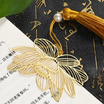 

Vintage Chinese Style Golden Metal Hollow Lotus Tassel Bookmark Stationery Bookmark Book Clip Office Accessories School Supplies