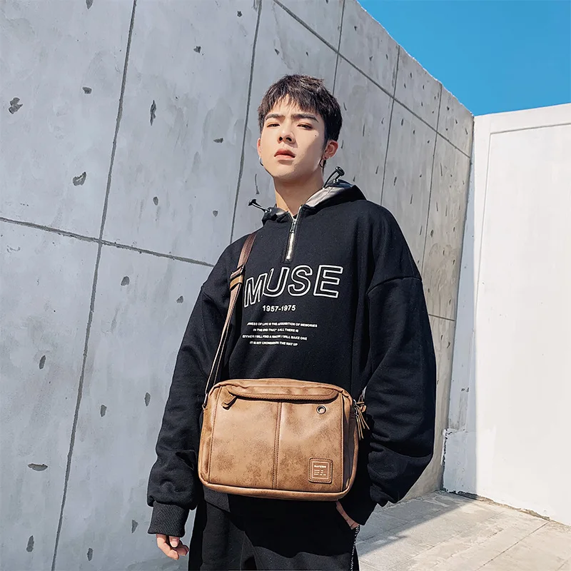 

New casual men's shoulder messenger bagKorean version of simple tide brand large-capacity chest bag