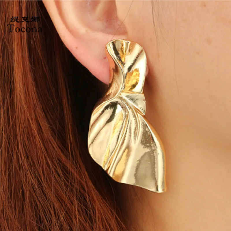 

Tocona Vintage Irregular Twist Metal Earrings Punk Gold Silver Alloy Stud Earring Piercing Jewelry Women Accessories 6143