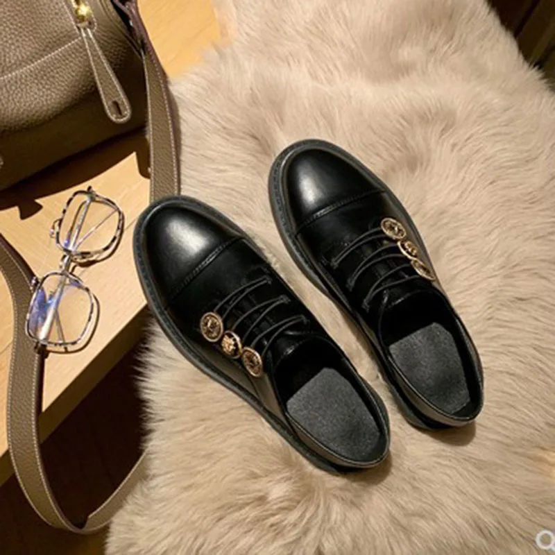 Designer Metal medal oxfords woman flats derby round toe thick heels loafers brogue elastic band small leather shoes women