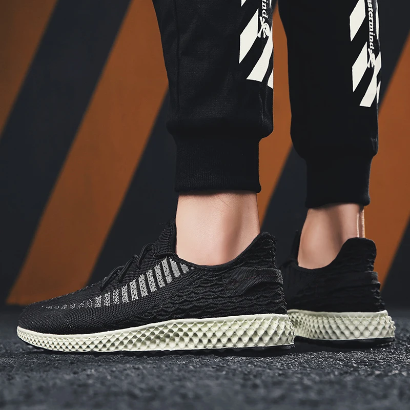 

Net shoe breathable web celebrity small white male in the fall of 2019 the new tide of men's shoes sports network MianRuan joker