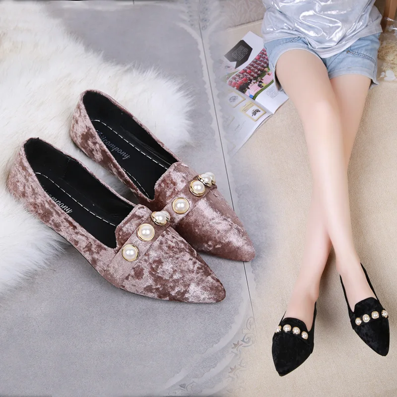 

2018 New Style Korean-style Versatile Pointed-Toe Moccosins Comfortable Flat Pearl Decoration Suede Shoes