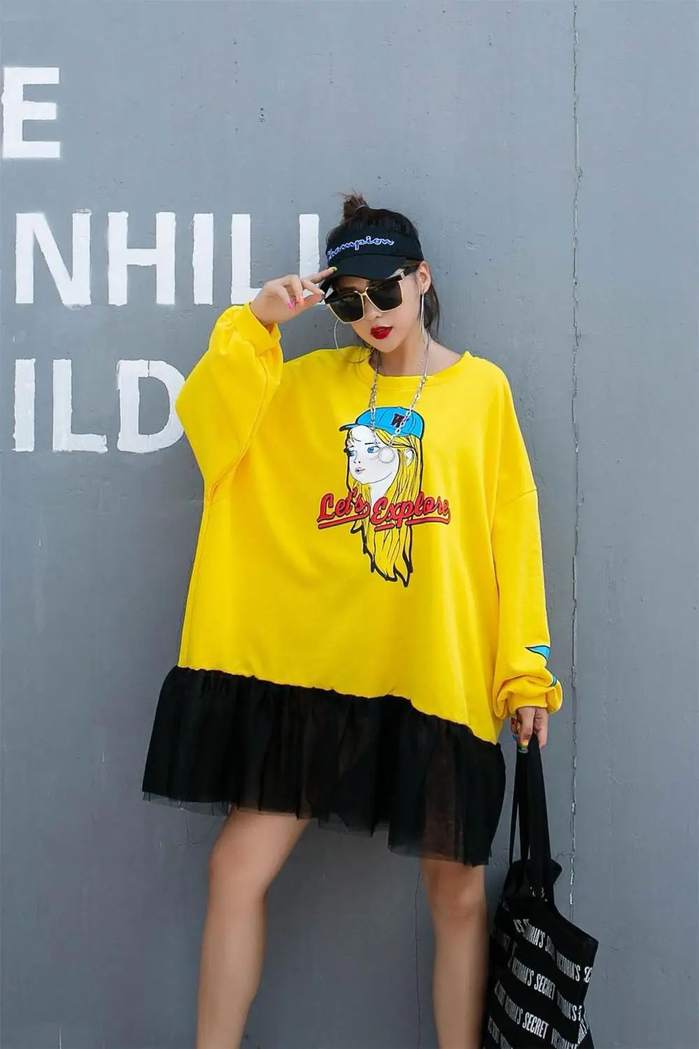 Высокая Уличная Марка Harajuku порт ветрозащитные толстовки мультфильм свободный большой размер Марля лоскутное платье толстовки