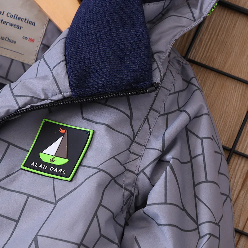 9327844703_773051456