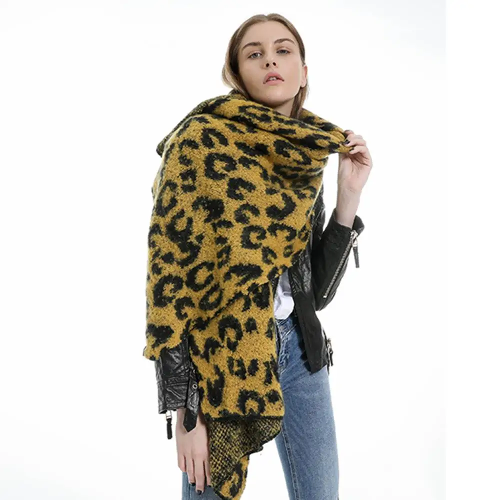  Scarf Women Plaid Bandana Handkerchief Foulard Femme Winter Warm Leopard Printed Long Shawl Soft Ne