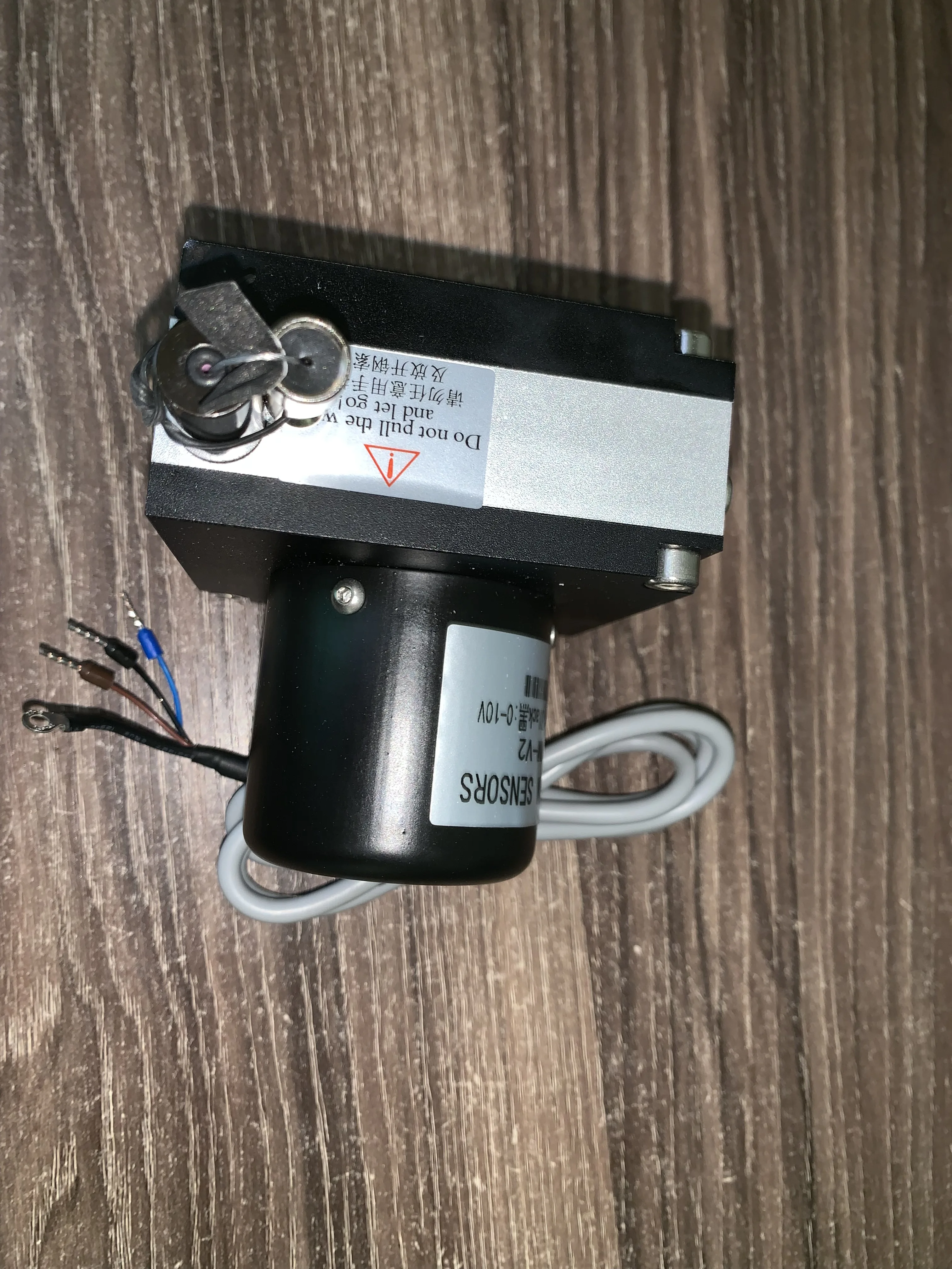 

Resistance Voltage 4-20MA Pulse Hydraulic cylinder control rope gauge encoder SHN50 Pull cord tension sensor 0-1000 MM