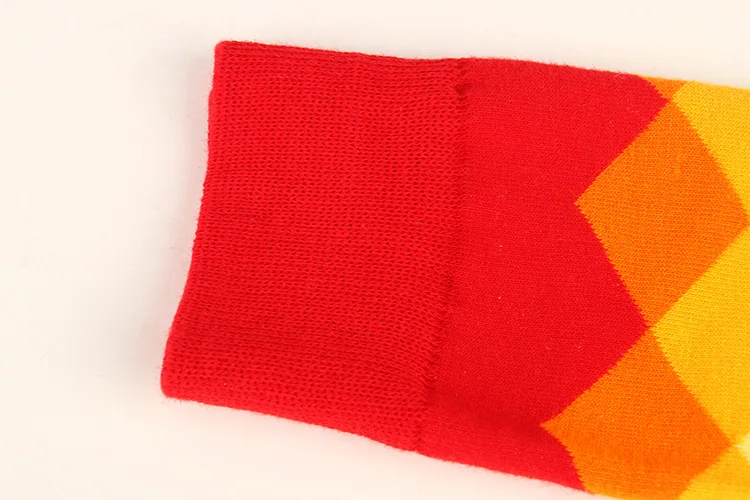 AL173SC Men Solid Sport Socks with Geometric Pattern in Rainbow Colors Boys Cycling Running Middle Tube Socks 5 Pairs/ lot