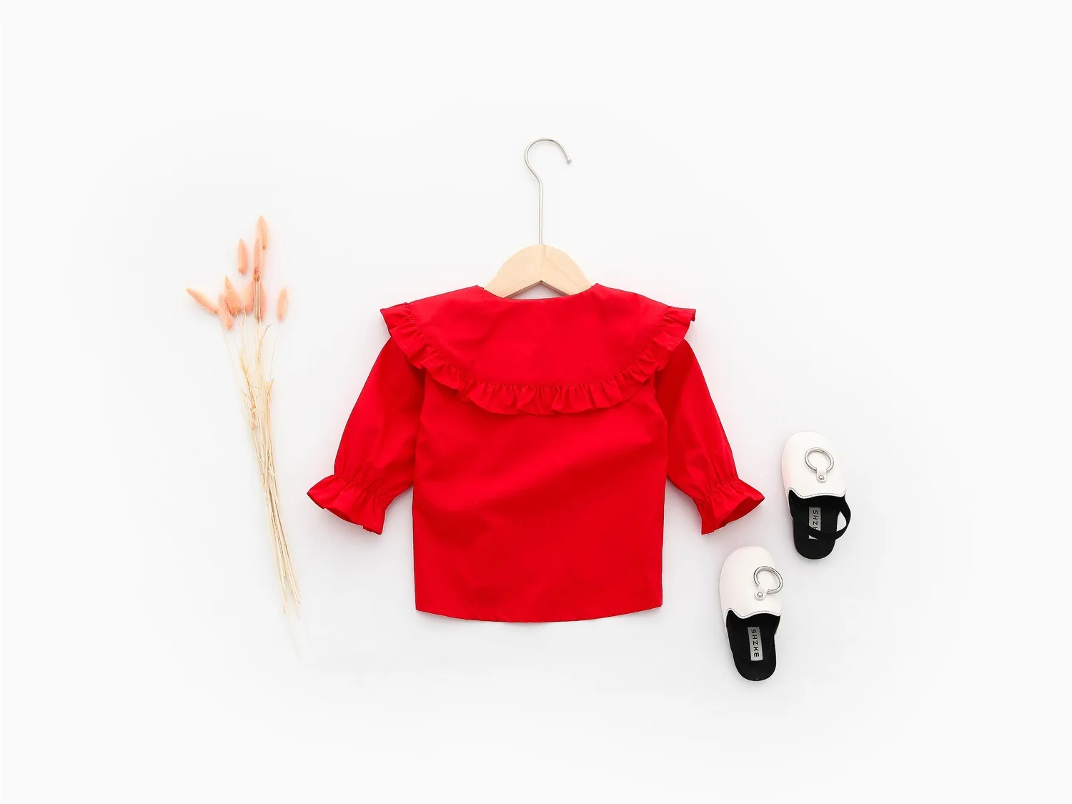 Детская одежда для маленьких девочек; свободная Однотонная рубашка в западном стиле с кружевным воротником для малышей; Dy022