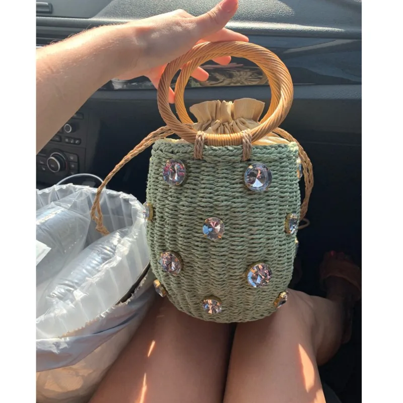 

Handmade Rhinestone Straw Basket Bag 2020 New Small Crystal Embellished Rattan Bucket Top-handle Bags Beach Purses And Handbags