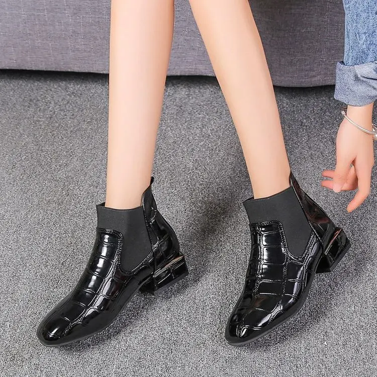 

2020 Women Ankle Boots Patent Leather Chelsea Boots Female Big Size Shoes Zip Women's Buckle Metal Woman Square Heels Shoe