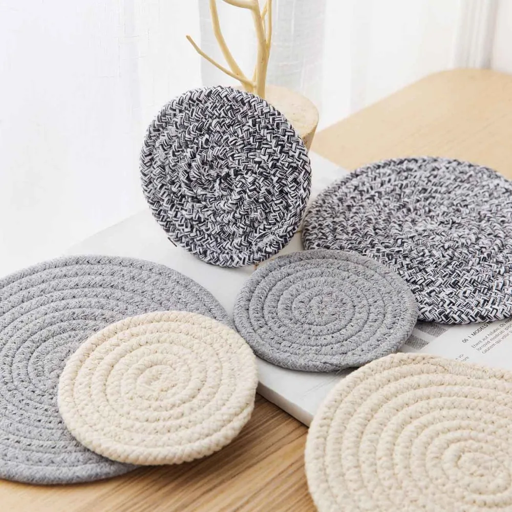 

Straw Weave Coaster Handmade Placemat Cup Bowel Pot Mat Pad Holder Tableware Mats Pads on The Table Drink Coasters