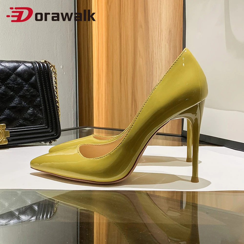 yellow pumps size 10