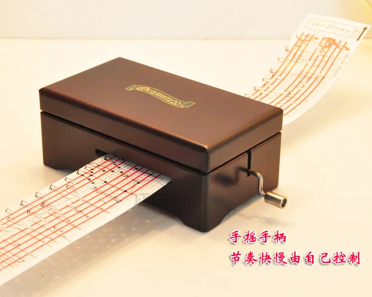 Free shipping A skillful craftsman house wooden hand tape music box can do stuff TDM202A since
