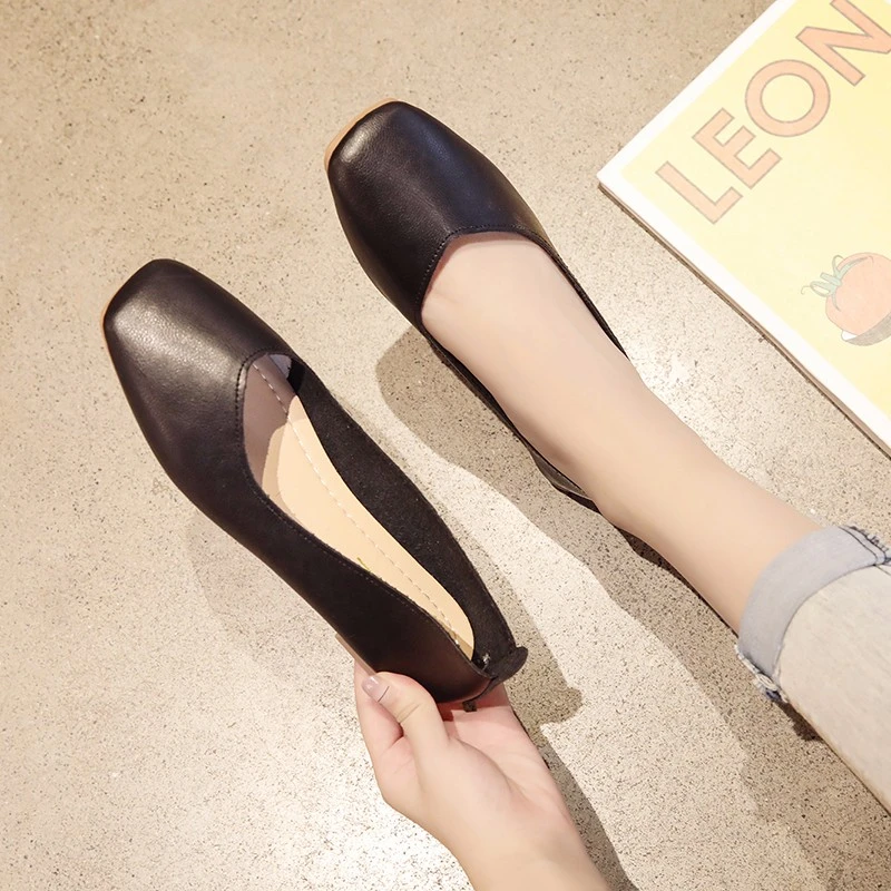 ladies white leather flat shoes