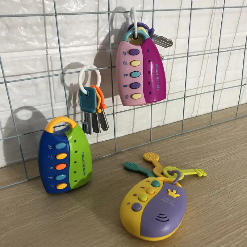 面白い赤ちゃんのおもちゃミュージカル車のキーボーカルスマートリモート車声ふり再生知育玩具子供のための音楽のおもちゃ おもちゃ 電話 Aliexpress