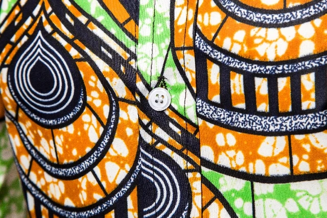 Nana Traditional Print Shirt - Image 4