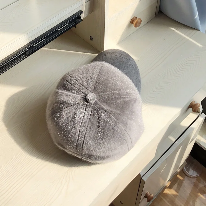 Winter Ladies Fur Ball Hat Letter M Baseball Cap Retro Sports Caps Women Curved Fitted Washed Vintage Hat