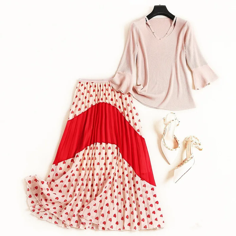 

Printed Suit Female Fall 2009 Lotus Leaf Edge Knitted Shirt Spliced Chiffon Skirt Two-piece Suit 12458