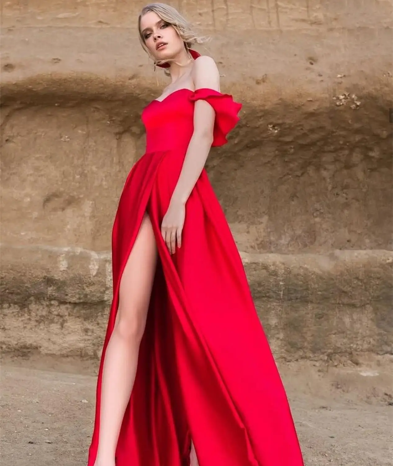 

Red Evening Dress 2021 Off Shoulder Floor Length Simple Gorgeous Prom Women Party Formal Gowns Short Sleeve Floor Length Elegant