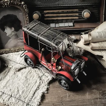 

European Style Retro Color Painting Old Iron Car Model Metal Decoration Ornaments Handcrafted Iron Vintage Car Art Model