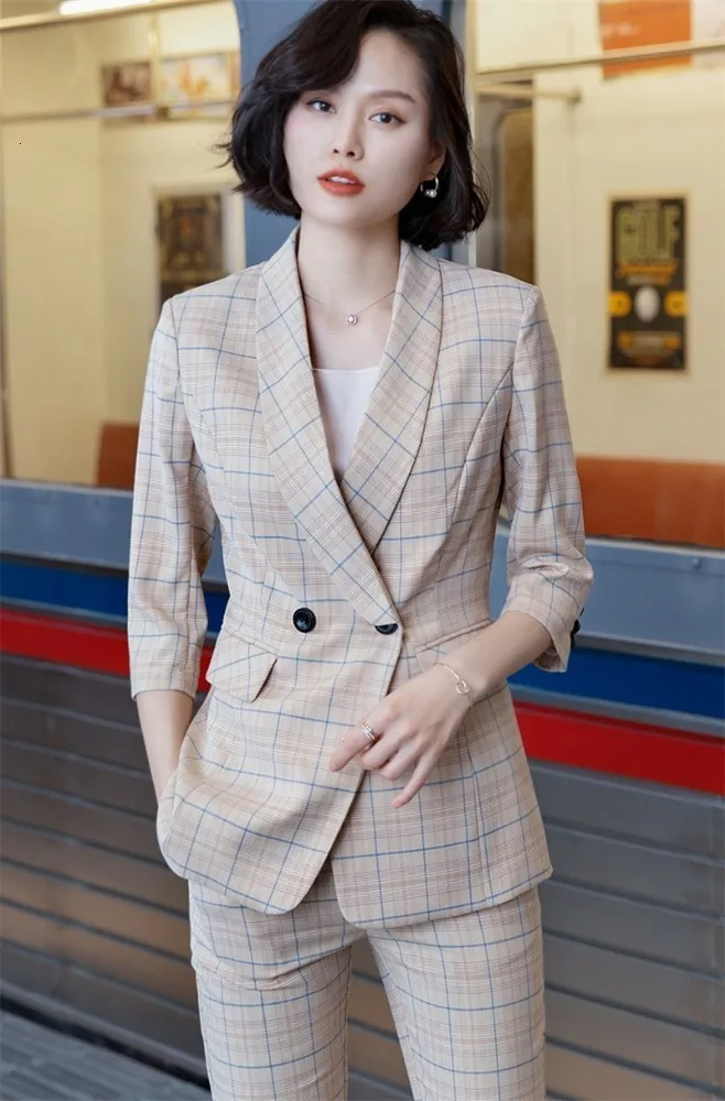 Novelty Apricot High Quality Fabric Uniform Designs Women Pantsuits Jackets And Pants For Ladies Blazers Pants Suits With Belt